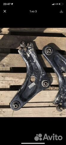 Рычаг левый Peugeot 207,208 citroen c3, c3 picasso