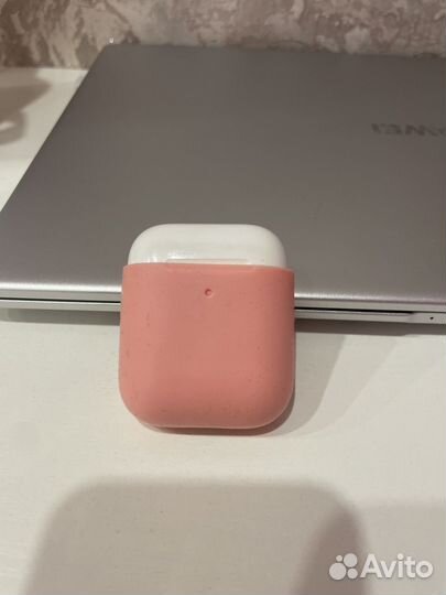 Кейс AirPods (2-го поколения)