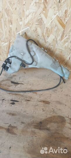 Бачок омывателя Volvo v50, s40, c30