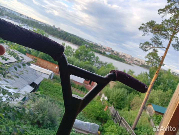 Трюковой самокат кастом парк