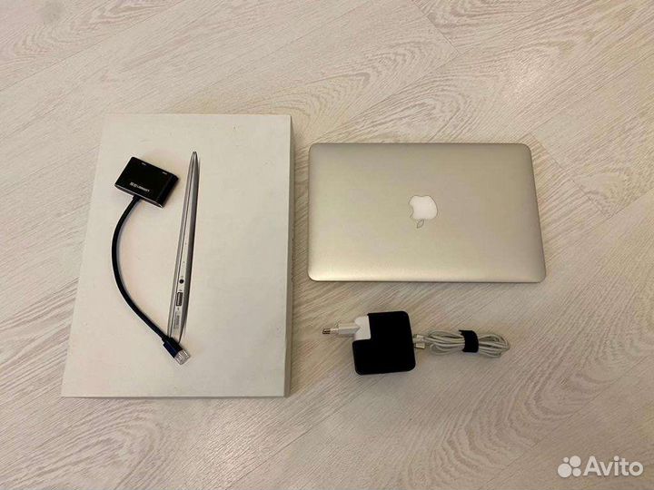 Apple MacBook Air 11