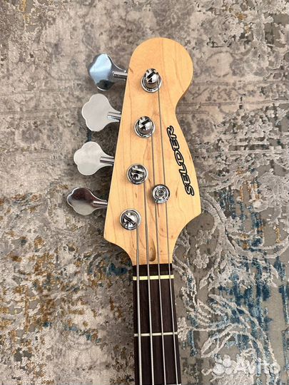 Басс гитара 4 струны