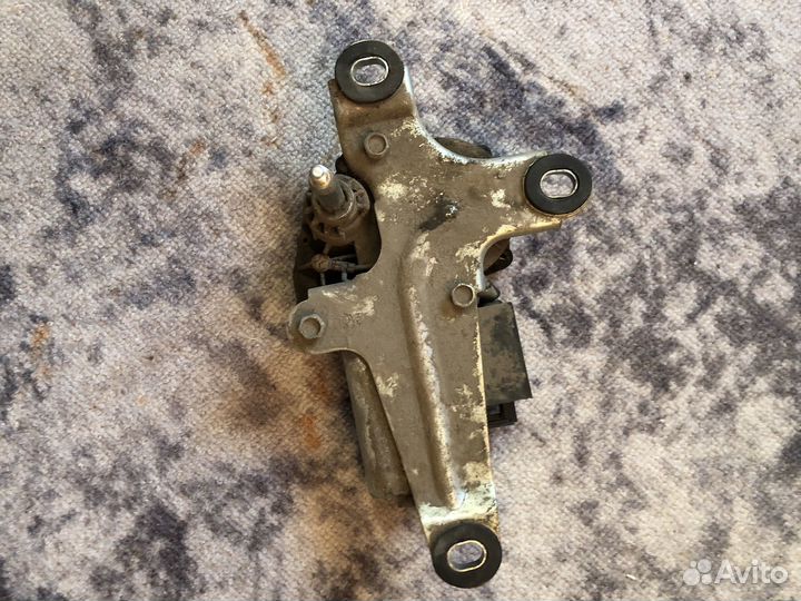 Моторчик на задний дворник ваз 2112