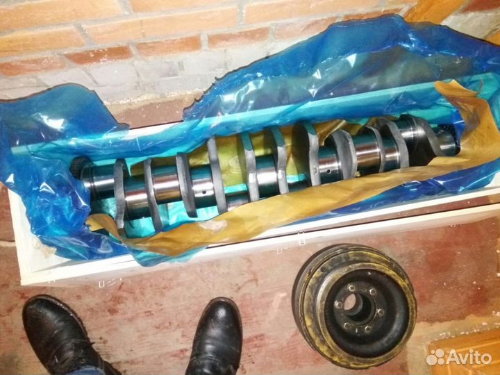 Новый коленвал для харвестерного двигателя RG6081