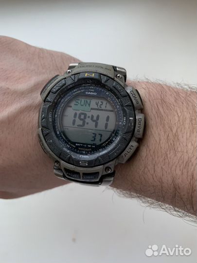 Часы casio pro trek prg 240T