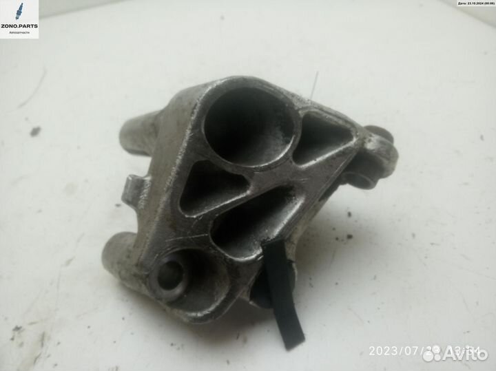 Кронштейн тнвд 8200193773 на Renault Trafic (2001-2014)