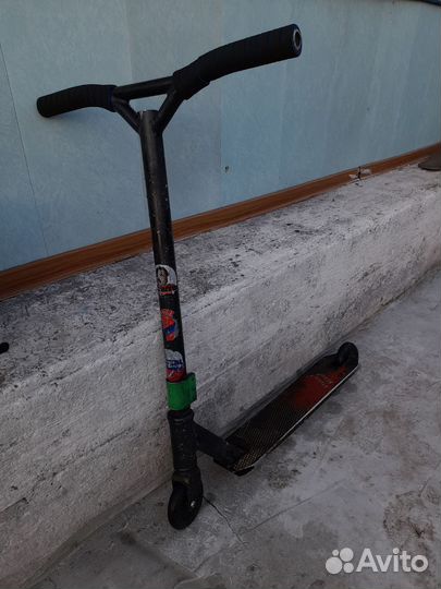 Продам трюковой самокат