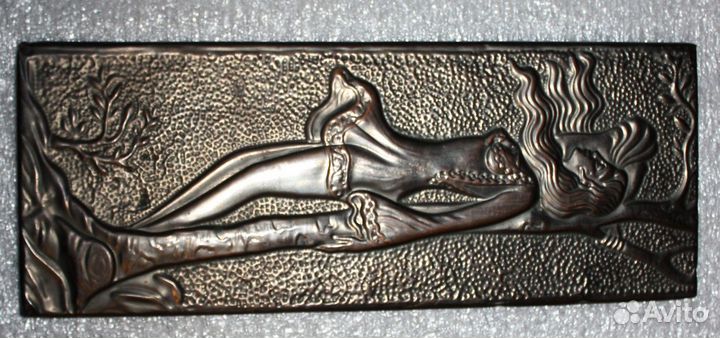 Чеканка СССР девушка