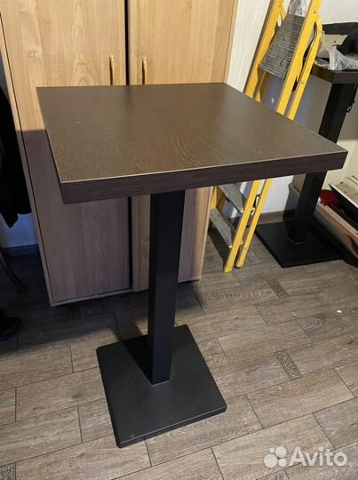 Барный стол