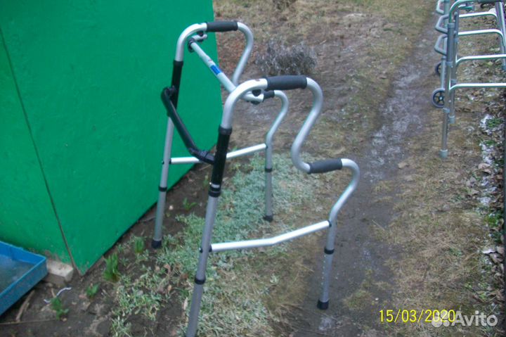 Ходунки для взрослых. и трости. доставка возможна