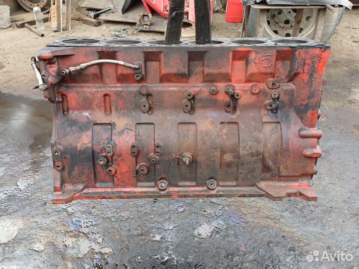 Блок цилиндров Cummins 15 isx Volvo vnl