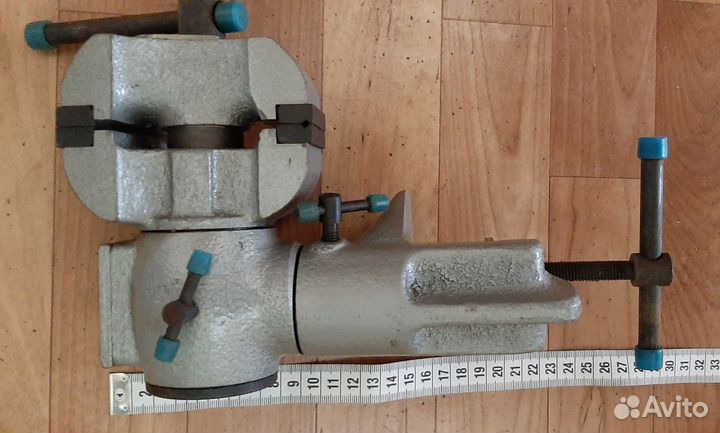 Тиски слесарные настольные СССР