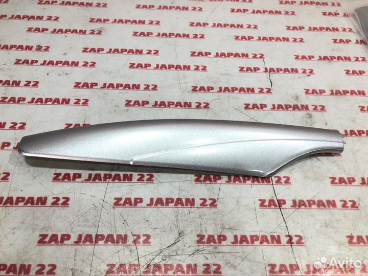 Крышка рейлинга передняя левая Nissan Patrol