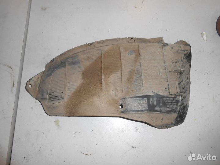 Локер задний левый (Kia Rio)