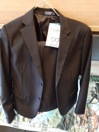 Костюм школьный футурино 152 новый