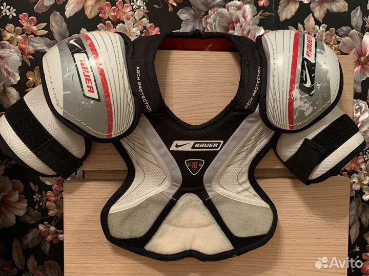 Защитная экипировка хоккейная