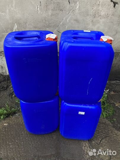 Канистры пластиковые бу