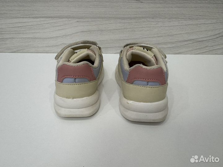 Кроссовки детские 19 размер