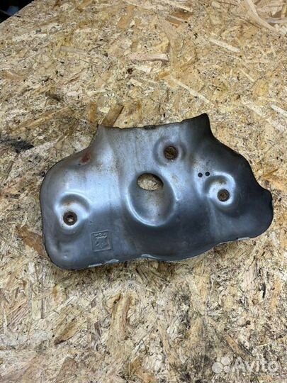 Тепловой экран выпускного коллектора Hyundai