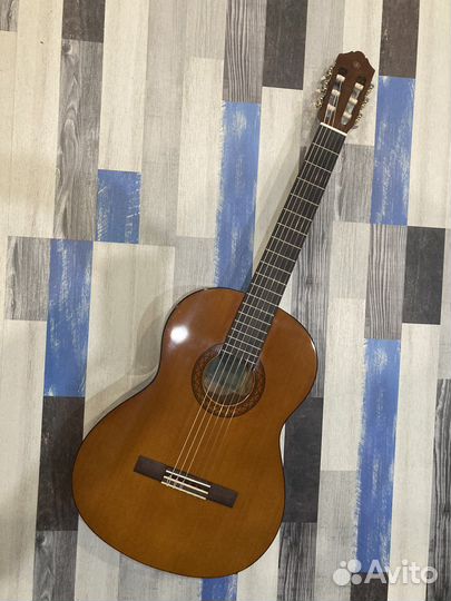 Классическая гитара yamaha c40