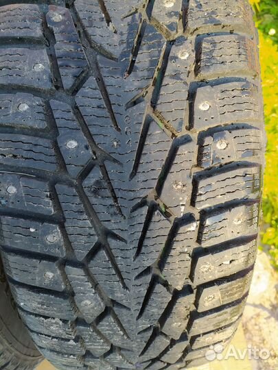 Nordman 7 215/60 R16 99T