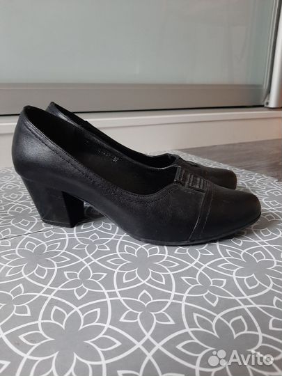 Туфли женские кожаные 37 размер