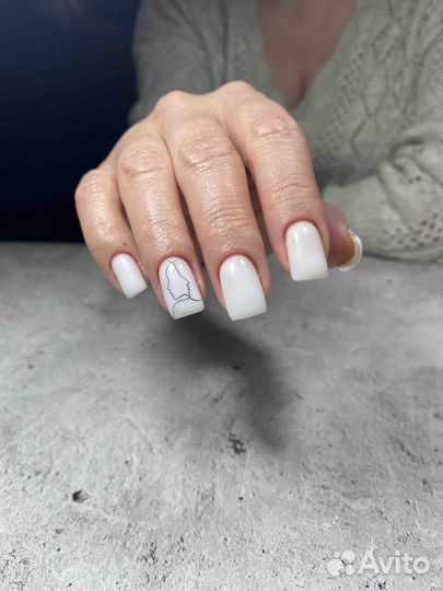 Маникюр и педикюр