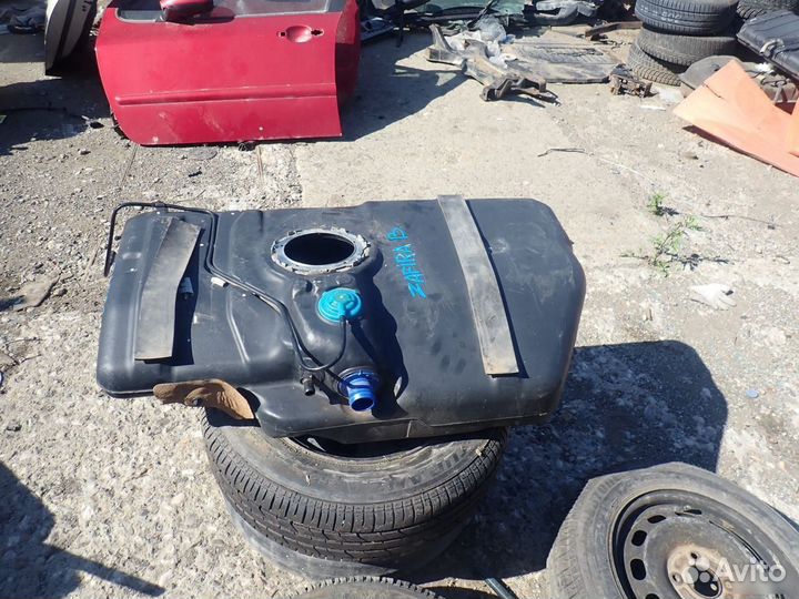 Бак топливный для Opel Zafira B 2005-2012