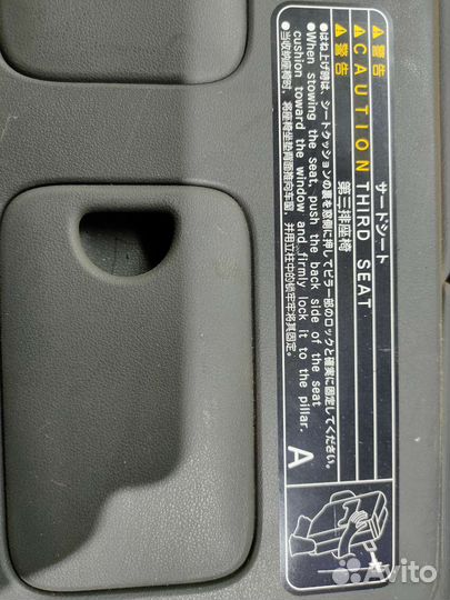 Сиденья3 й ряд Toyota LC200