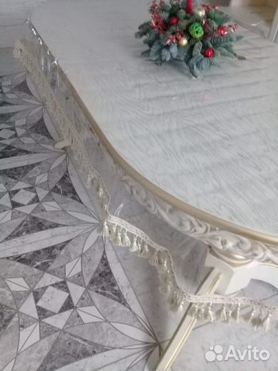 Силиконовая скатерть с бахромой