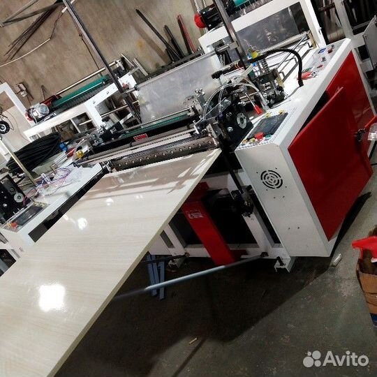 Машина для производства плоских пакетов GFQ-700