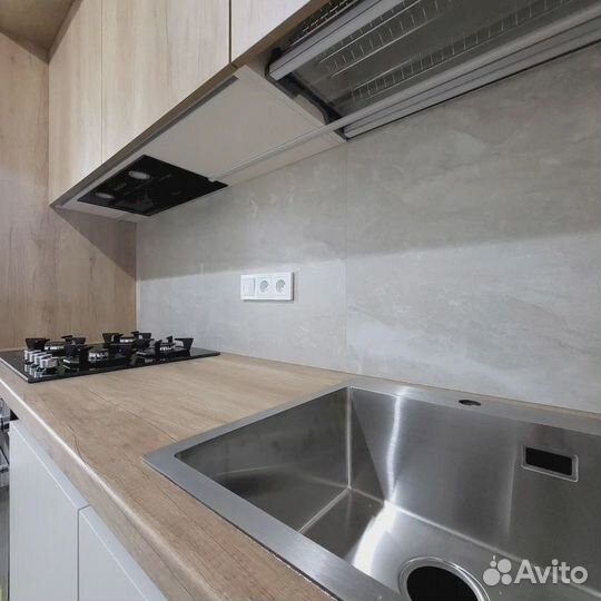 Маленькая встраиваемая кухня