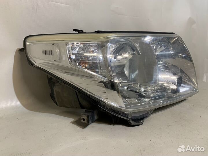 Toyota Land Cruiser 200 07-12 Фара правая 621
