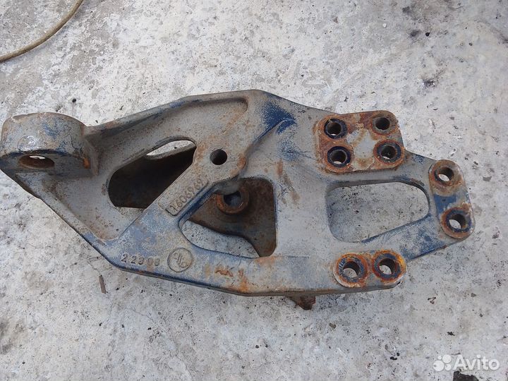 Кронштейн Даф 1606969