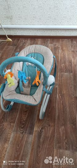 Шезлонг детский