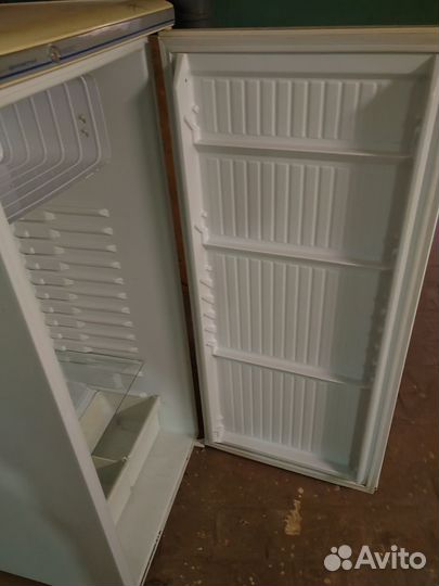 Холодильник Айсберг