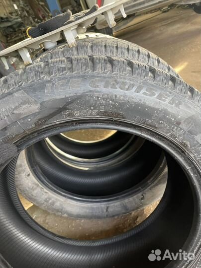Bridgestone Ice Cruiser 7000S 205/55 R16