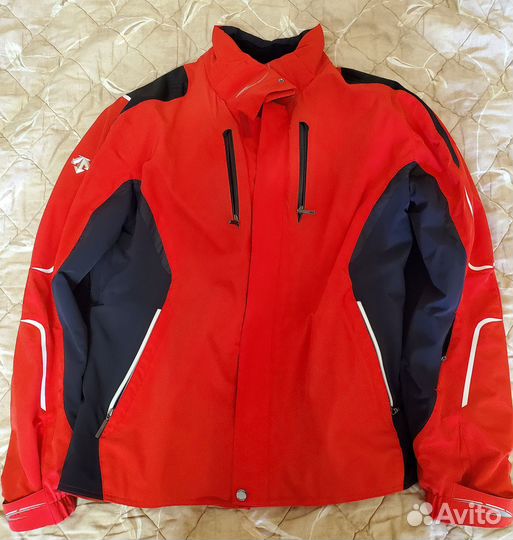 Спортивная куртка для активного отдыха