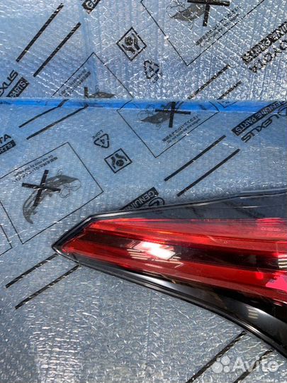 Фонарь задний правый Toyota Rav4 2015