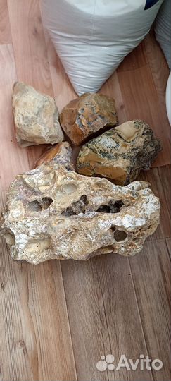 Грунт белый и черный кварц, камни