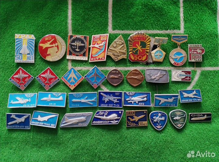 Значки СССР авто авиация корабли космос флот