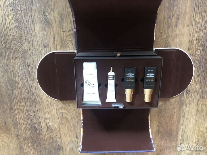 Набор косметики Элевейшн тайм стопс