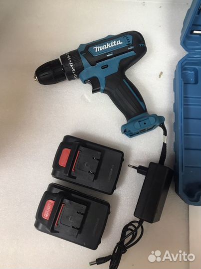 Шуруповерт makita 18v новый в кейсе