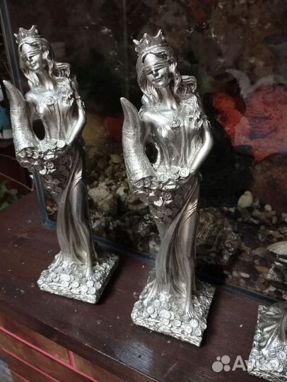 Статуэтка фортуна