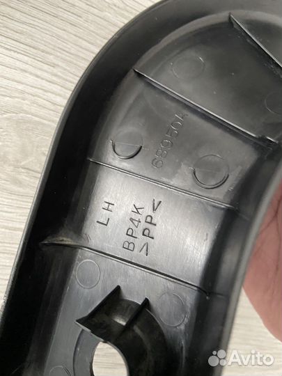 Накладки салонные крышки багажника Mazda 3 Bk