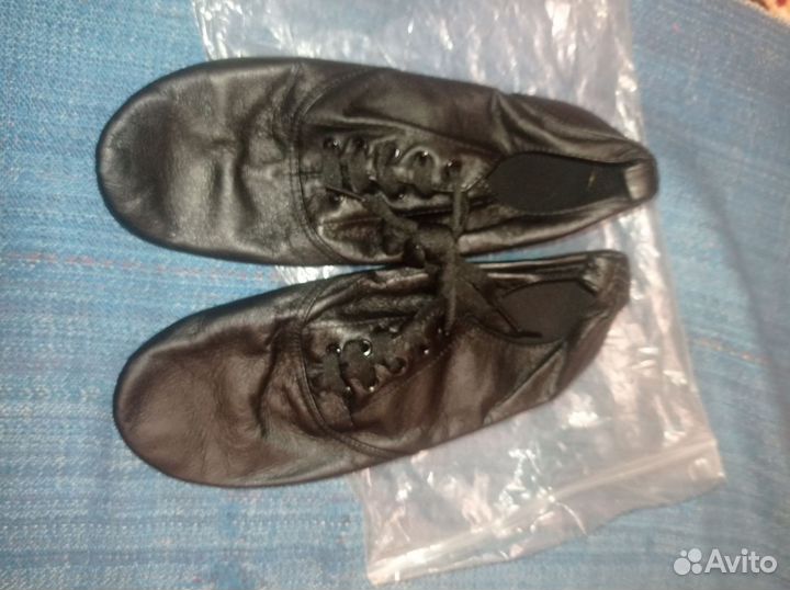 Джазовки для танцев кожаные новые 40 р-р (26,5)
