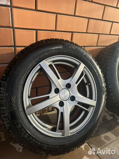 Диски с резиной r15