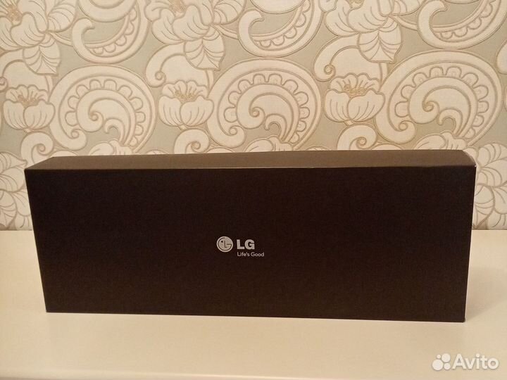 Телевизор oled LG 55EC930V изогнутый экран