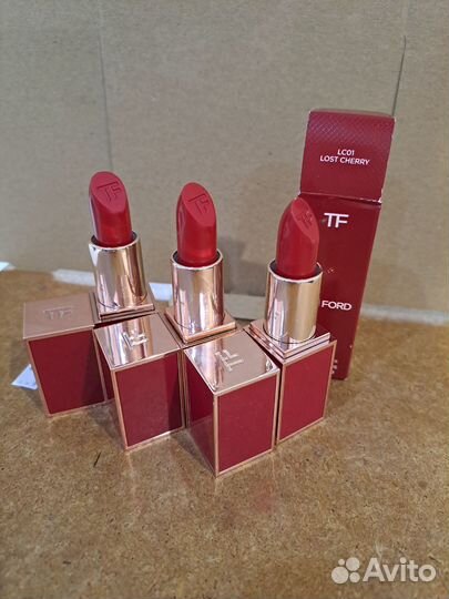 Помада для губ Lost Cherry. Tom Ford