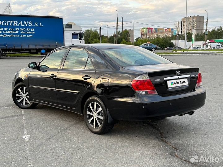 Toyota Camry 2.4 AT, 2004, 223 000 км